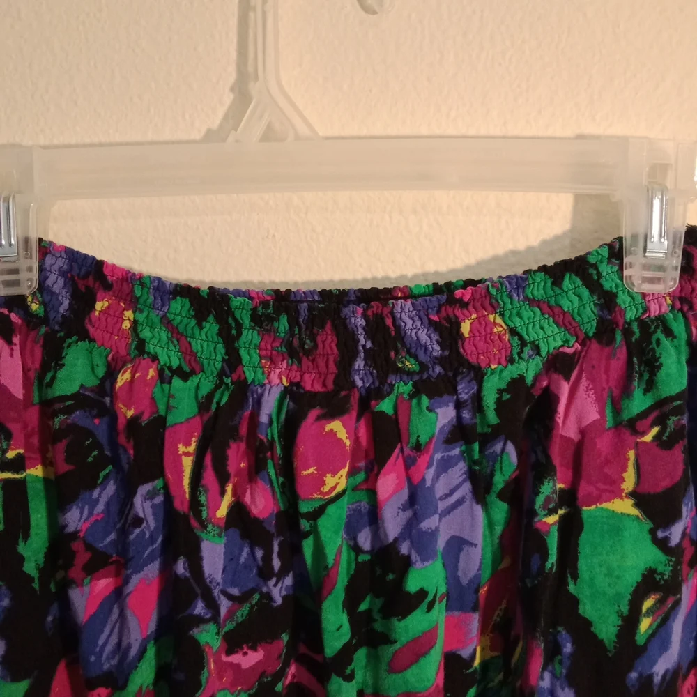 Massimo colorful floral pattern skirt with stretchy waist size small - Picture 4 of 6
